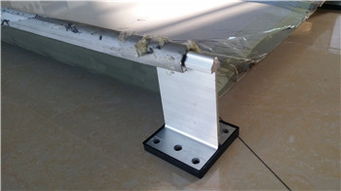 铝镁锰屋面板T型连接附件支座 建筑用金属制附件与架座的制造与应用